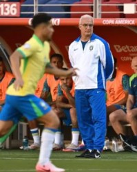 巴西队打得那么糟糕 听多里瓦尔咋为自己辩解！